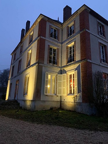 Le Chateau Du Moulin Neuf