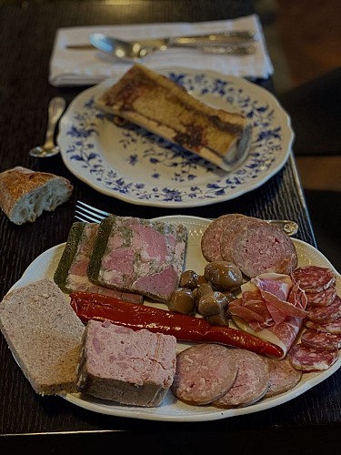 Le Chateau Du Moulin Neuf