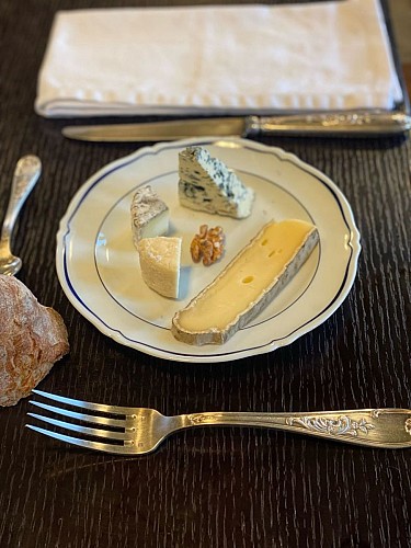 Le Chateau Du Moulin Neuf