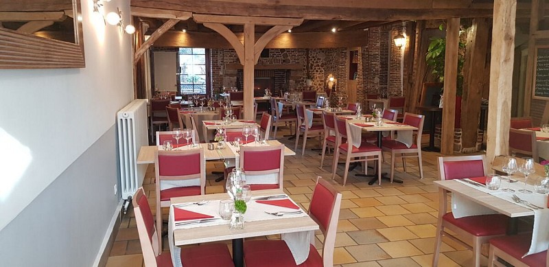 hotel-restaurant-cheval-blanc-charny-oree-de-puisaye (2)