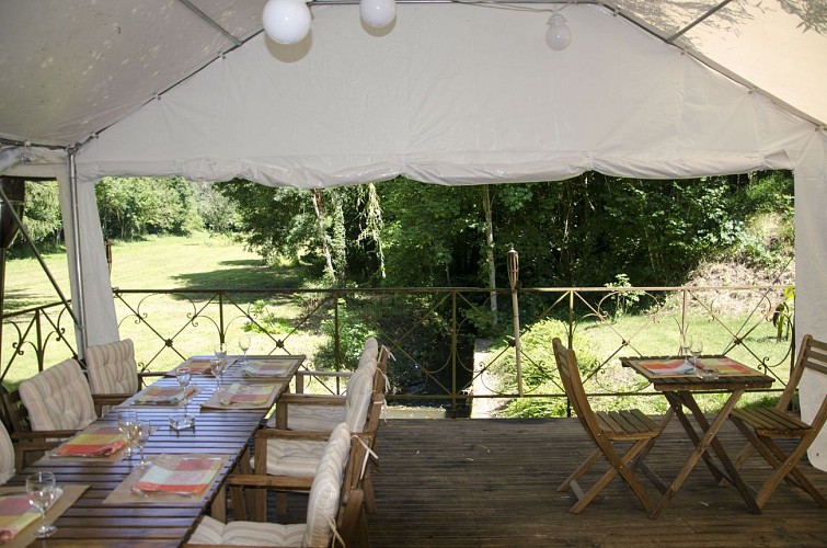 Chambres d'hôtes et restaurant le Moulin de Corneil à Mezilles (23)