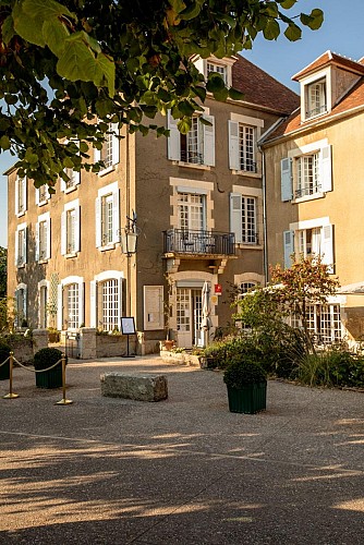hôtel de la poste et du Lion d'or Vézelay Bourgogne