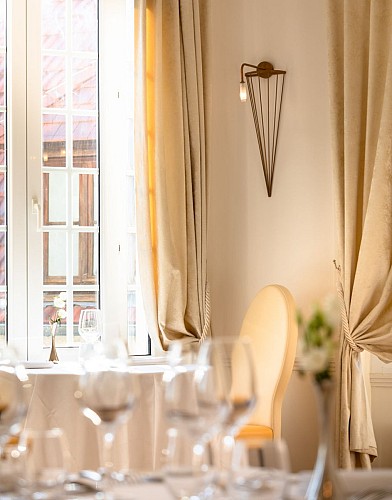 hôtel de la Poste et du Lion d'or restaurant l'Éternel Vézelay Bourgogne