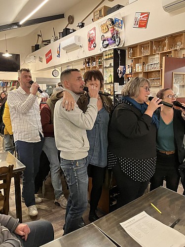 Karaoké - Autour d'un verre