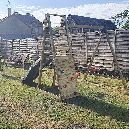 jeux enfants jardin gîte du moulin
