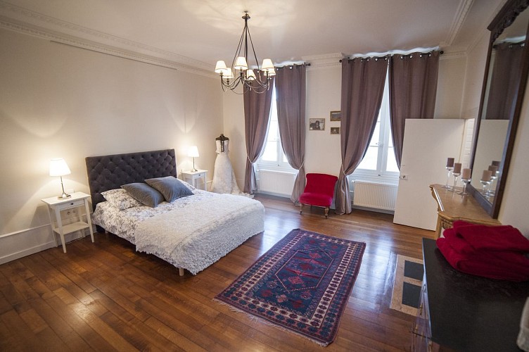 Maison des 7 Lieux - chambre de la mariée