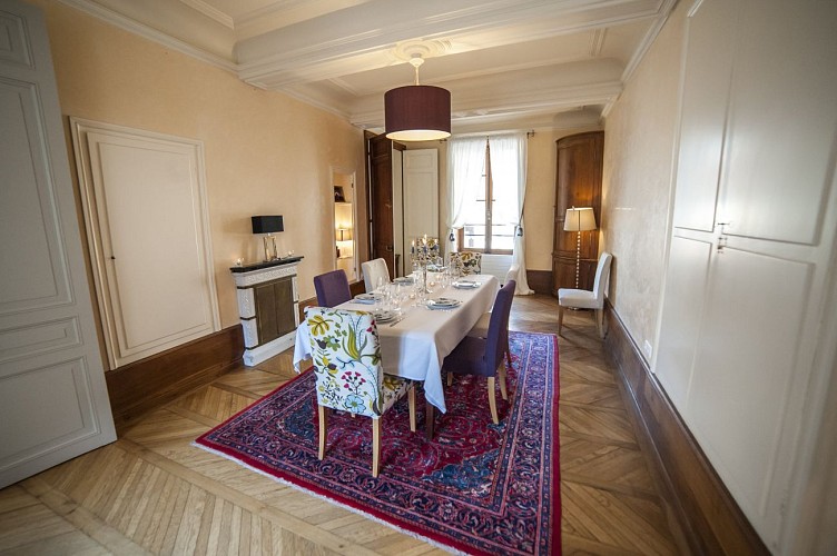 Maison-Chablis-salle à manger