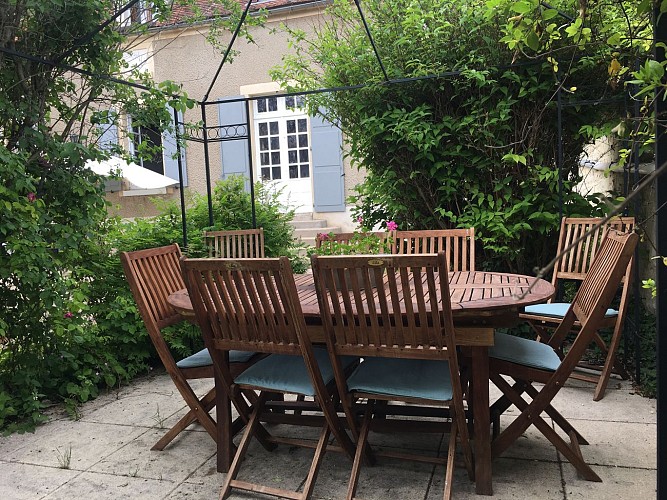 La maison de Jules et AdèleCoin repas extérieur