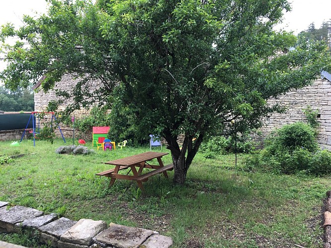 La maison de Jules et Adèlejardin arrière commun