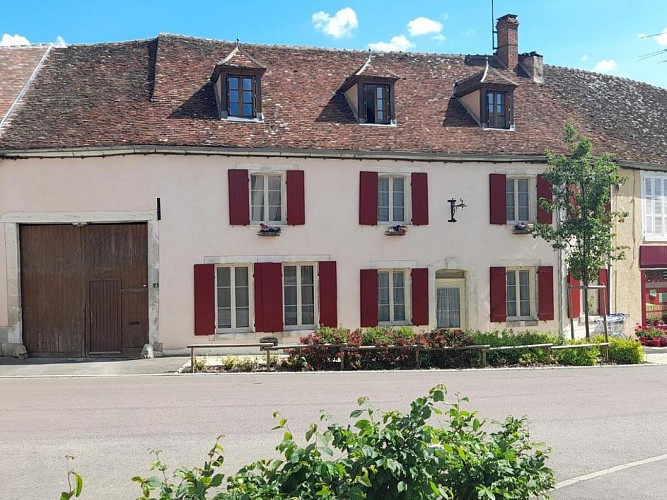 chambre-dhotes-aux-sources-de-ouanne (3)