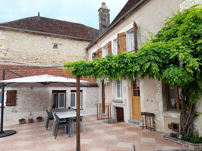 chambre-dhotes-aux-sources-de-ouanne (5)