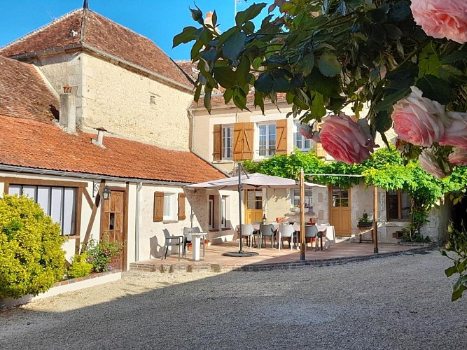 chambre-dhotes-aux-sources-de-ouanne (13)