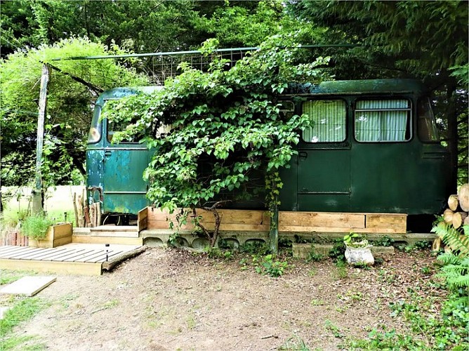 hebergement-insolite-motu-maeva-saint-prive-puisaye (19)