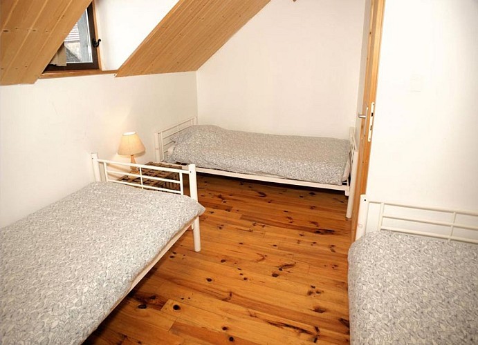 gite-ferrier-ferme-du-chateau-chambre-3-couchages-web