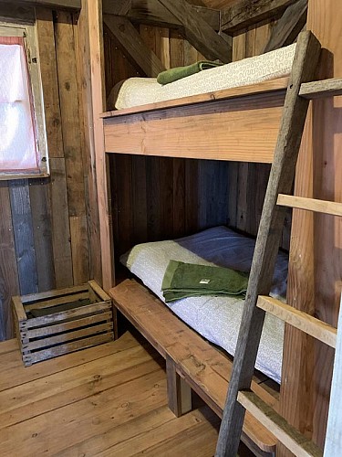 la-cabane-ferme-du-chateau-couchage-web