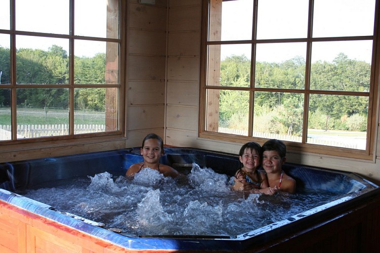 hebergement-insolite-les-grilles-saint-fargeau-puisaye-12-1