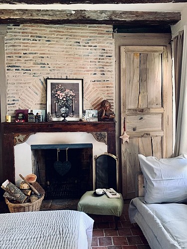 gite-maison-violette-saint-sauveur-en-puisaye (7)