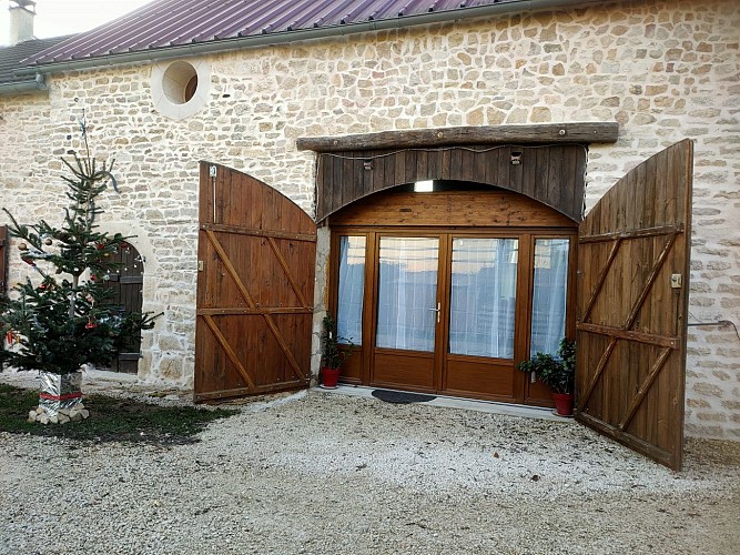 Ancienne grange rénové - rez-de-chaussée et 1er étage