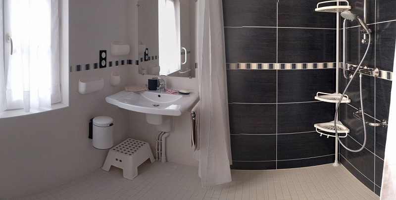 salle_eau_1_PMR