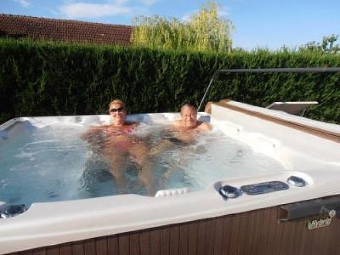 Jacuzzi 6 personnes