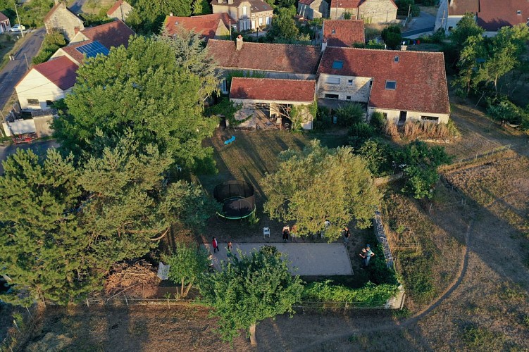 Hébergement à Mailly-la-Ville