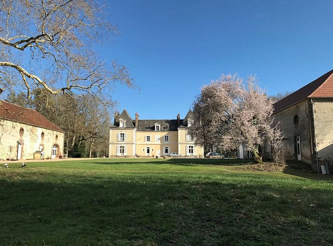 gite-le-cloriot-saint-sauveur-en-puisaye