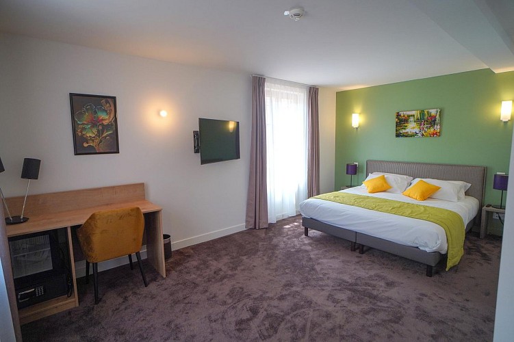 hotel-restaurant-croix-blanche-villiers-saint-benoit (5)