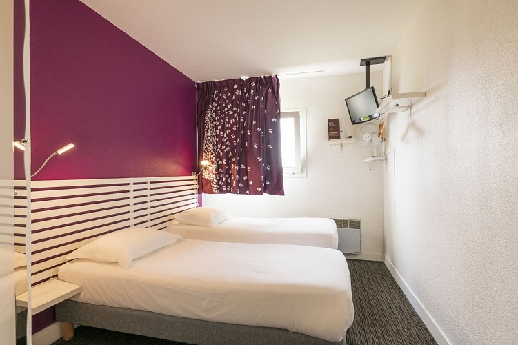 hotel-cerise-auxerre-chambre-double-2022 (14)