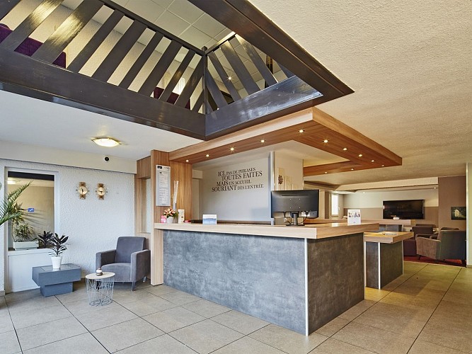 réception - KYRIAD APPOIGNY