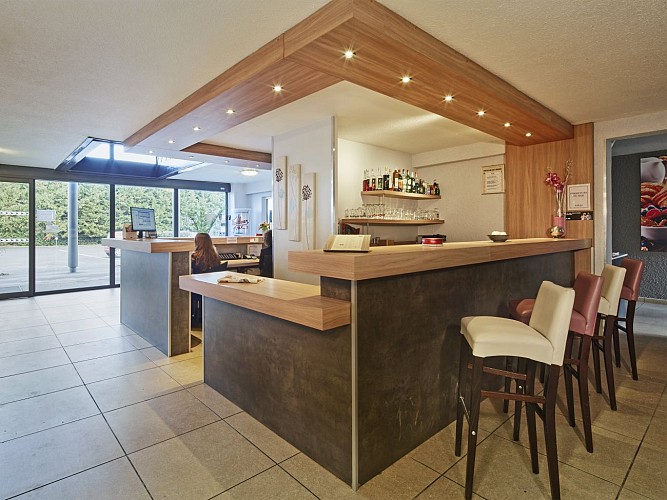 bar de l'hôtel- KYRIAD APPOIGNY