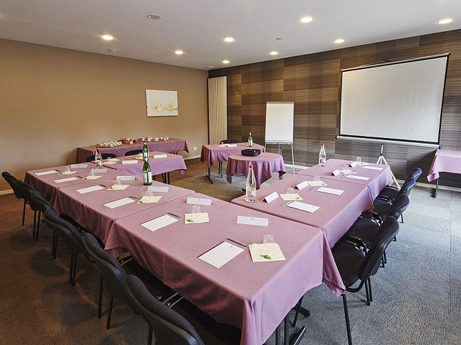 SALLE COULANGES - Le Marais KYRIAD APPOIGNY