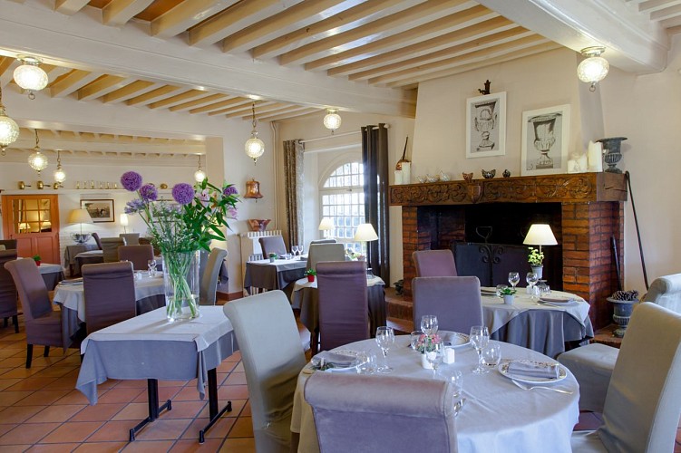 Le Relais Fleuri -salle de restaurant