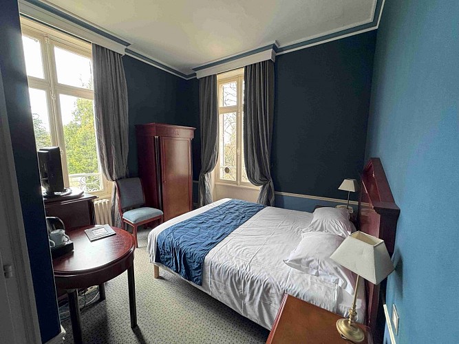 Côté parc - Hôtel Les Maréchaux