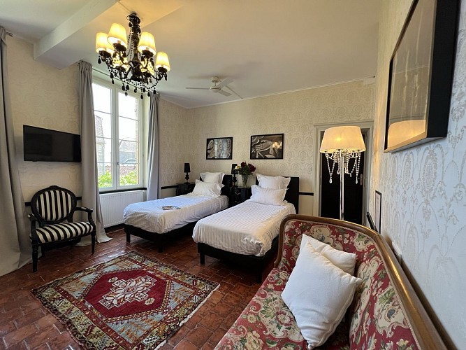 Chambre Prosper Mérimée - Hôtel Les Glycines Vézelay
