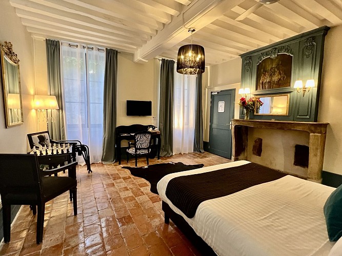 Chambre Max Pol Fouchet - Hôtel Les Glycines Vézelay