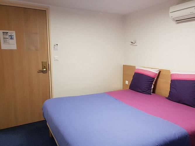 Le-Lion-d-Or-Coulanges-sur-Yonne-2018-M