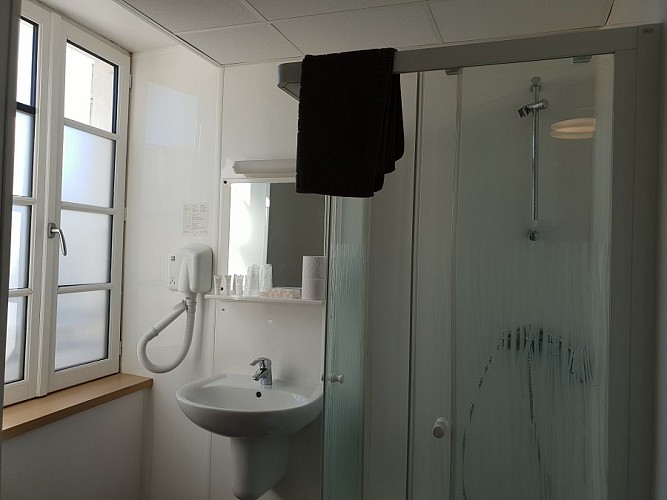 Le-Lion-d-Or-Coulanges-sur-Yonne-2018-M