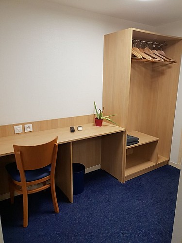 Le-Lion-d-Or-Coulanges-sur-Yonne-2018-M