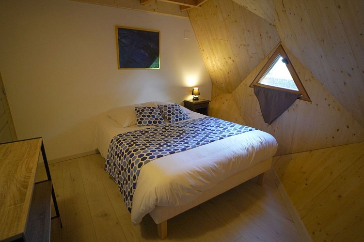 L'Orée des 4 chemins, hébergements insolites à Fontenoy en Puisaye en Bourgogne proche de Guédelon (60)