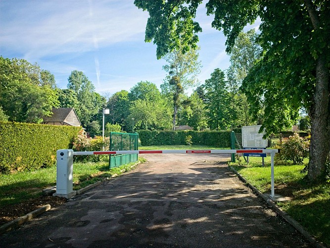 Camping de Bléneau - entrée
