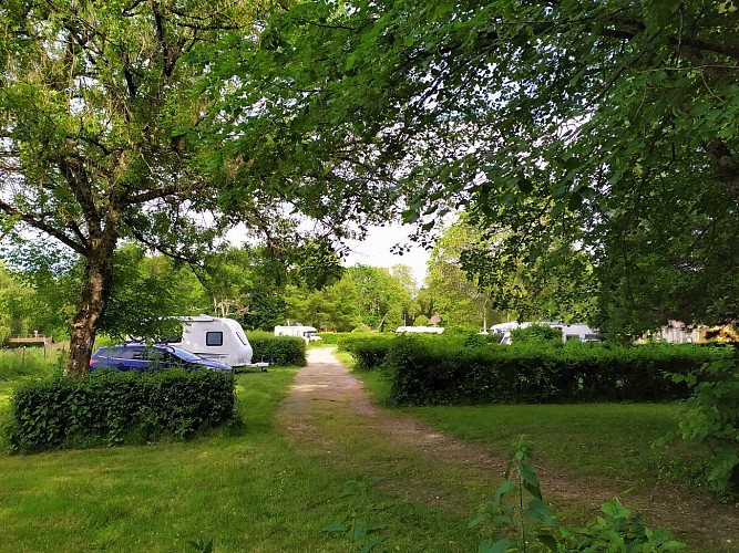 Camping des Berges de l'Yonne - Coulanges sur Yonne