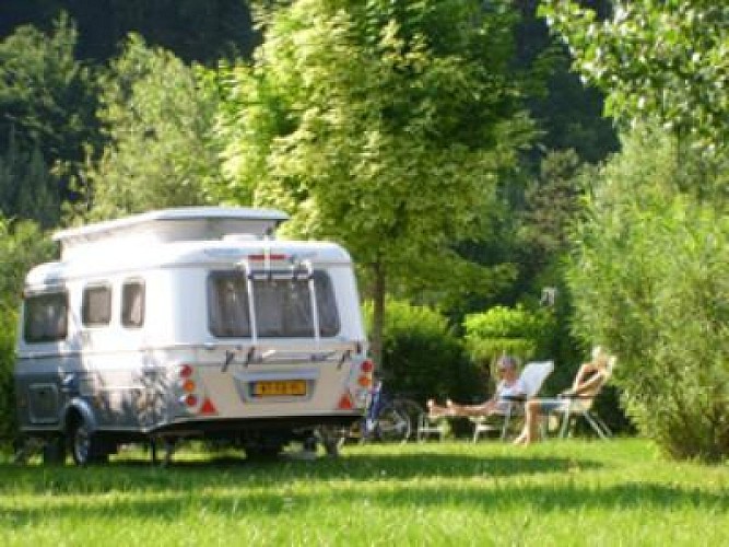 Camping Les Platanes - Charny