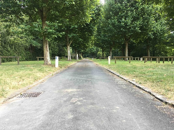 Aire camping-car Sens