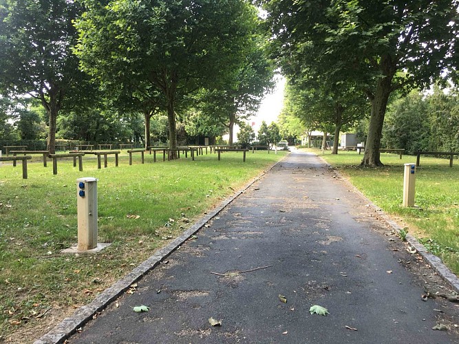 Aire camping-car Sens