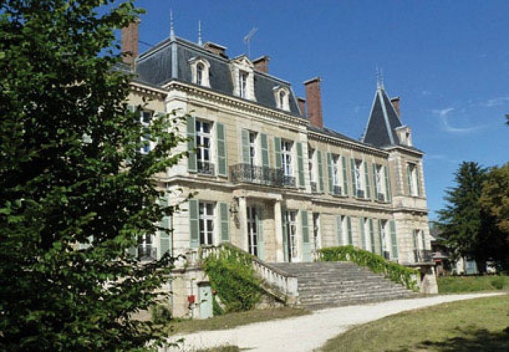 gite-chateau-armancon1-gd-2