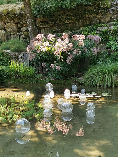 Le Jardin des Fontaines Pétrifiantes