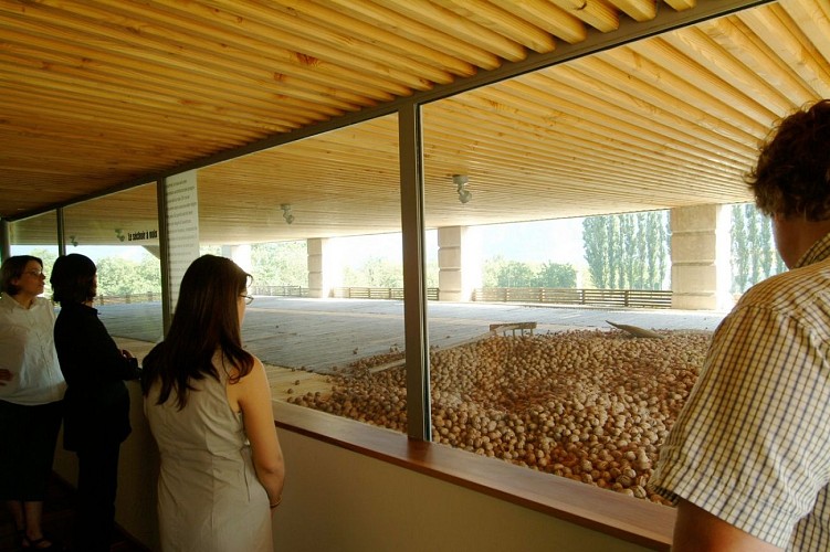 Le Grand Séchoir | Maison du pays de la noix