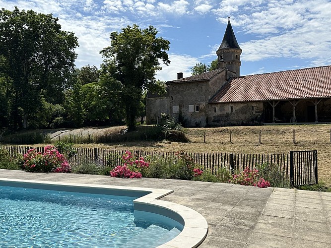 Piscine du gîte CAMPAGNE MULLER à Uchacq avec Gites de France Landes