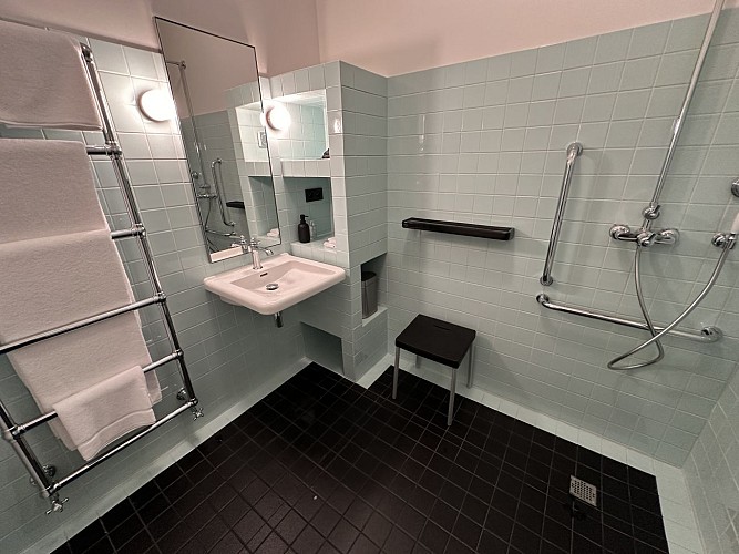 Salle de bains du gîte CAMPAGNE MULLER à Uchacq avec Gites de France Landes