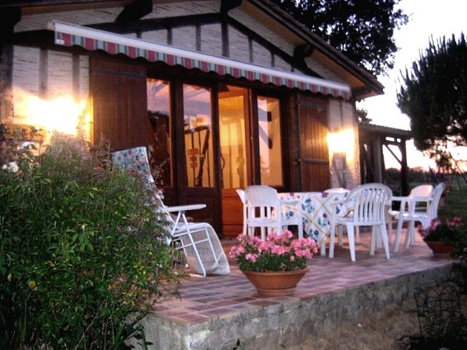 HLOAQU047FS00210-LGC029-terrasse